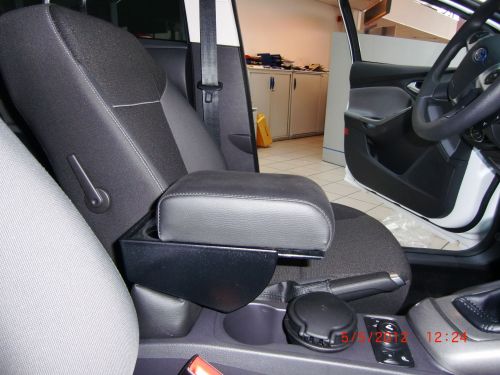 Armlehne/Mittelarmlehne Ford Focus 3 ab 2011